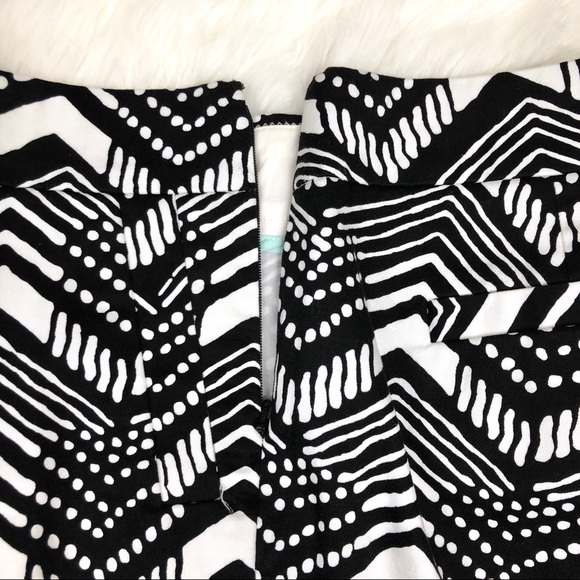 ☀️3/$25☀️ J. Crew Chevron Side Zip Dress Shorts Size 6 - Picture 8 of 8